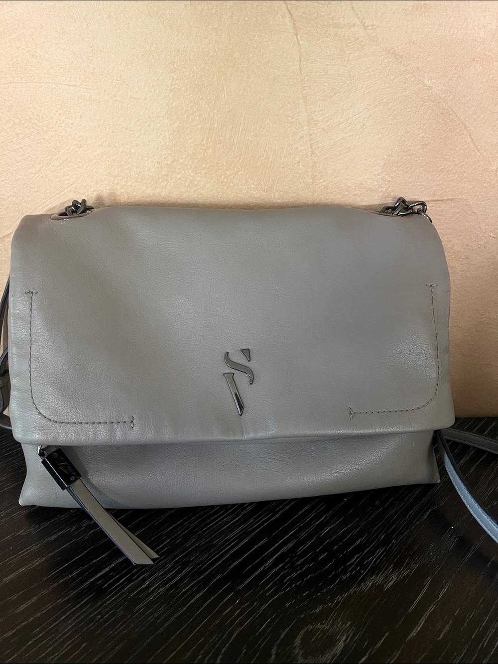 Simply Vera Vera Wang Gray Leather Crossbody with Flap